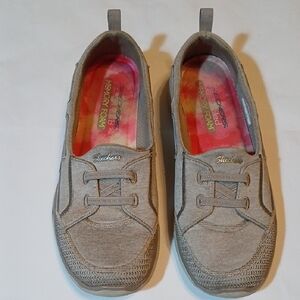 Skechers Memory Foam Air Cooled Slip Ons Size 10 Gray